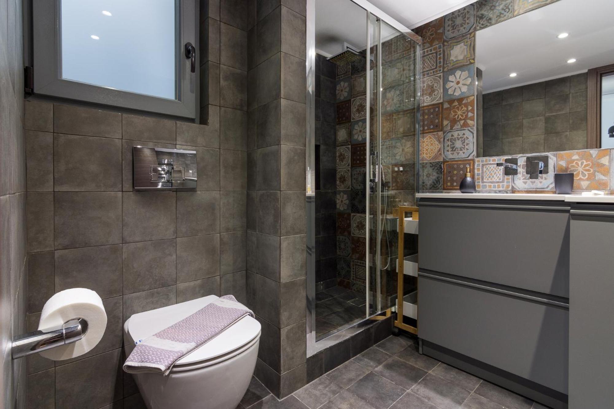 Stratum Apartment By Lobbysquare Atene Esterno foto