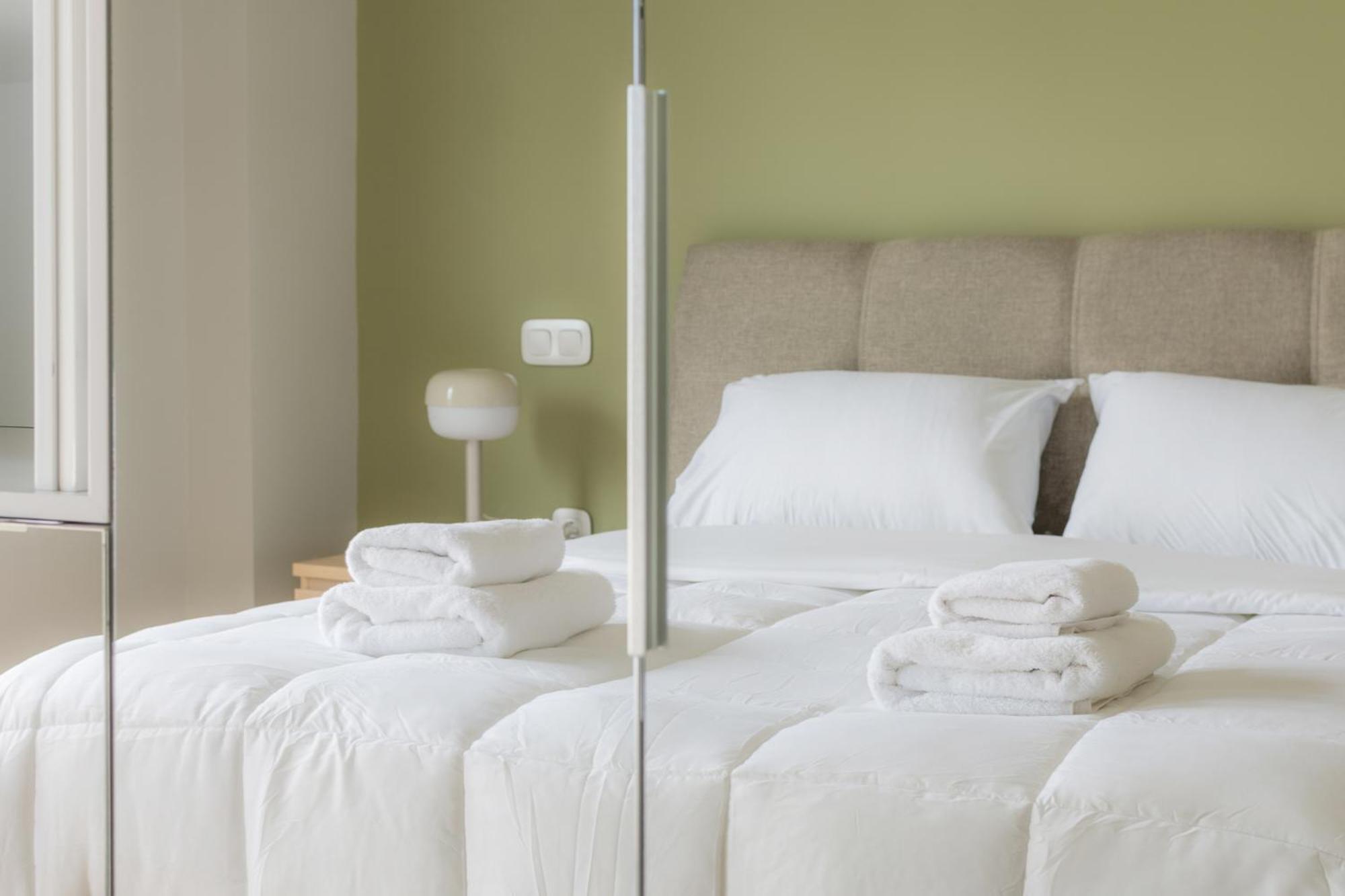 Stratum Apartment By Lobbysquare Atene Esterno foto